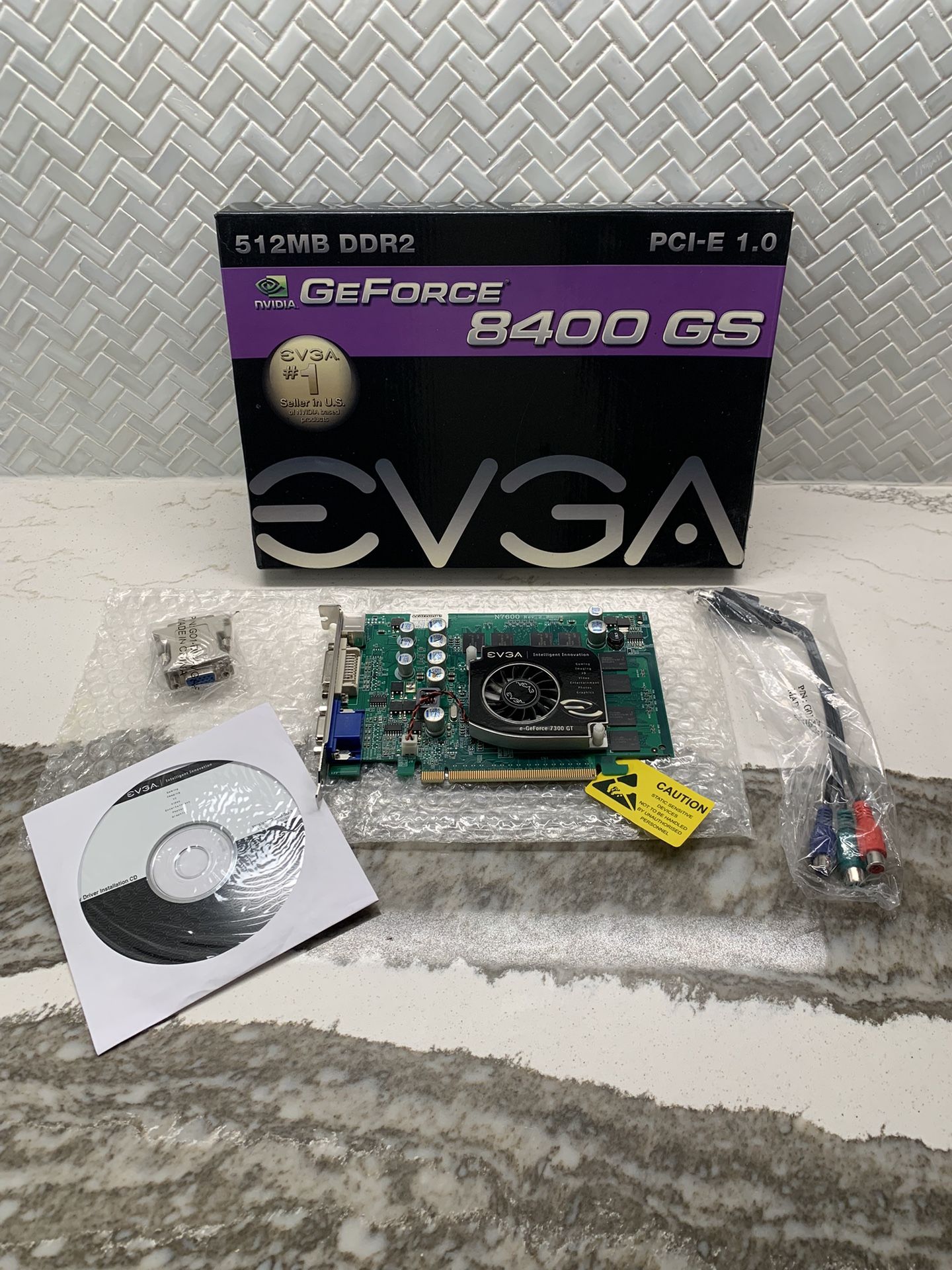 GeForce 8400 GS NVIDIA 512 MBDR