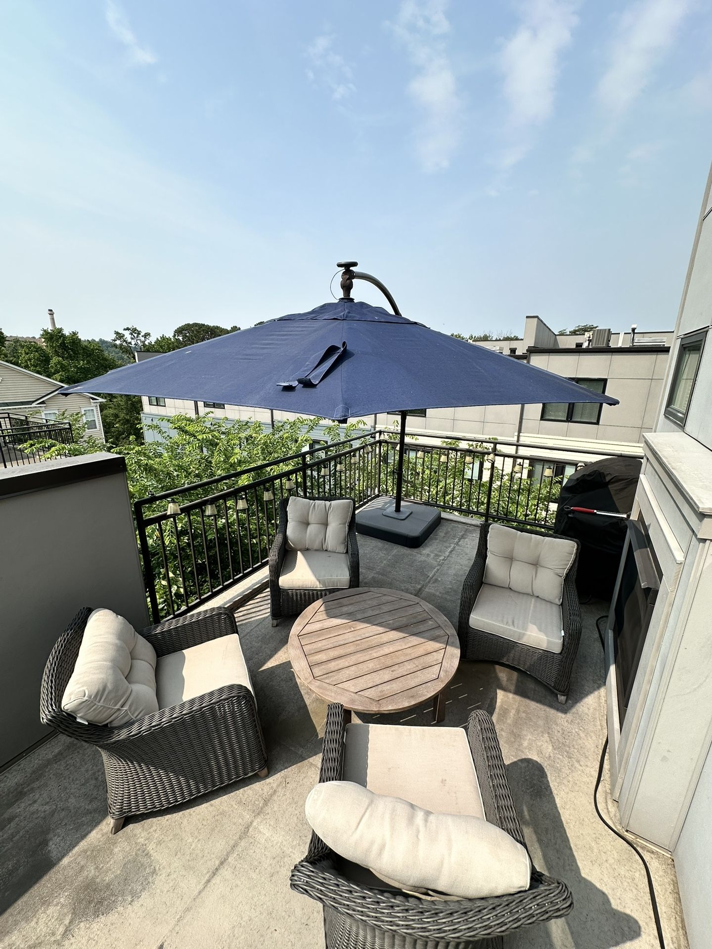 Patio umbrella