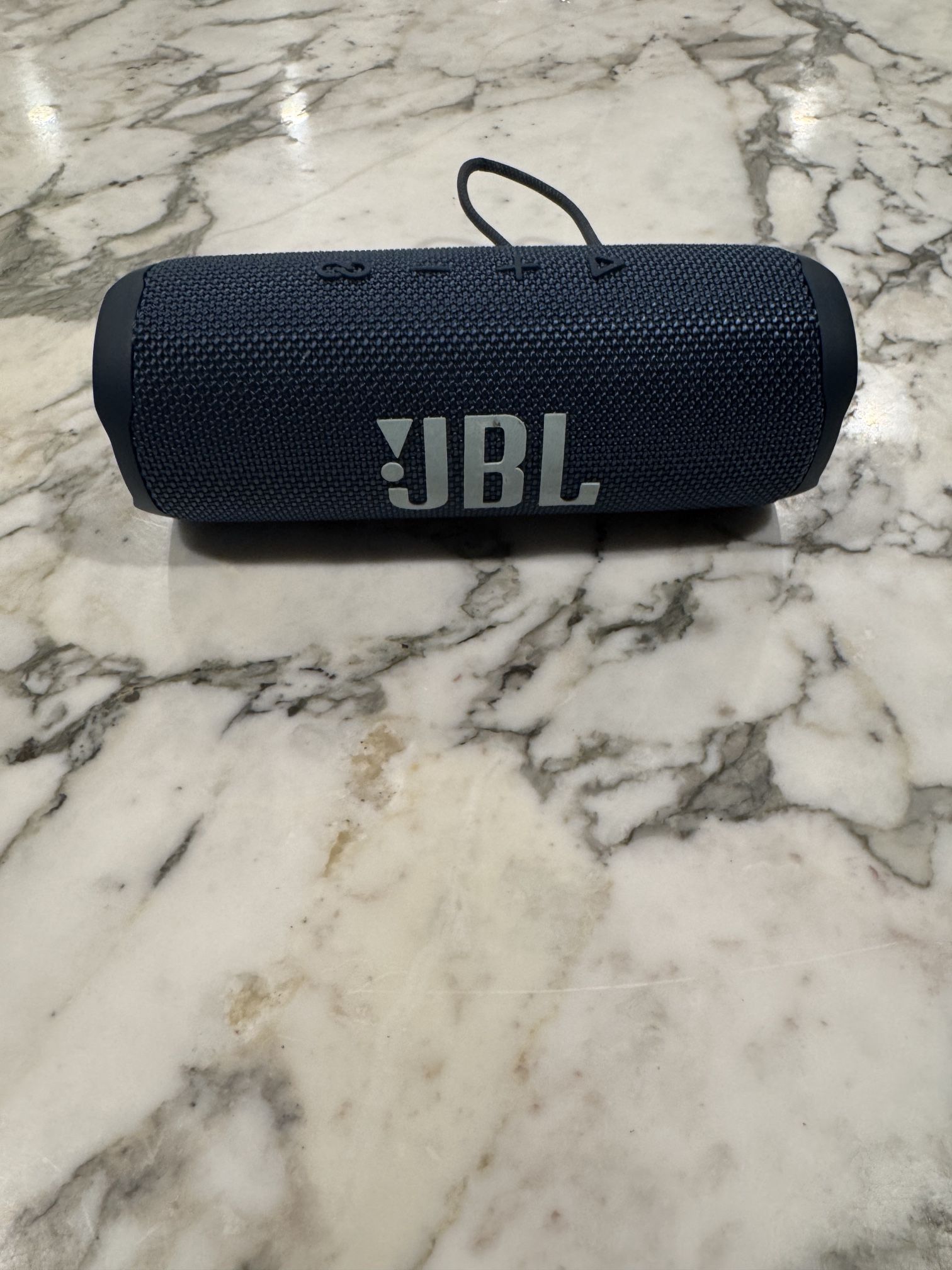 JBL Flip 6 Portable Bluetooth Speaker Navy Blue