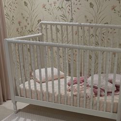 Elsie Crib Pottery Barn Like New