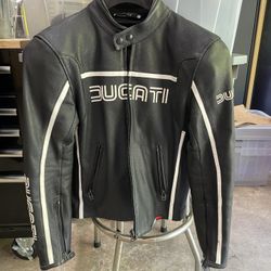 Ducati/Dainese Size 46 Leather Jacket 