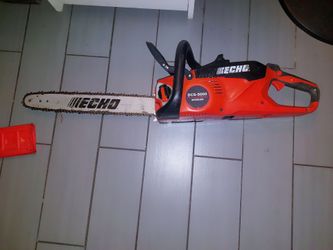 ($75 OBO MUST PICK UP )Chainsaw Echo (Battery & Charger not included)