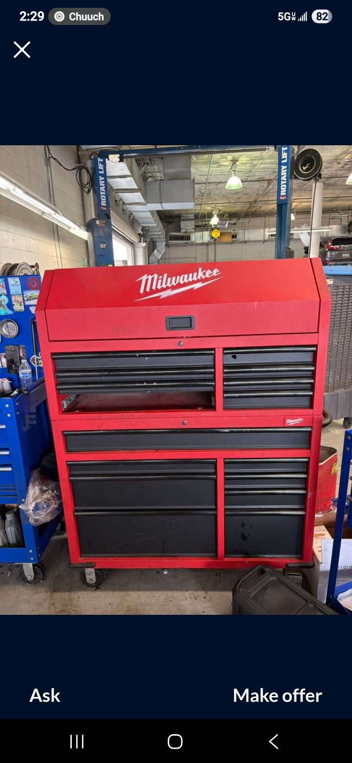Milwaukee 46 Inch Top And Bottom Rolling Toolbox
