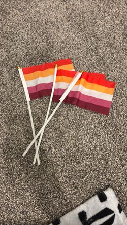 Lesbian flags