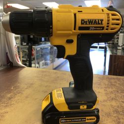Dewalt 20v Drill/Driver W/Battery & Charger W/Tool Bag