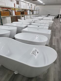 Bathtub, freestanding