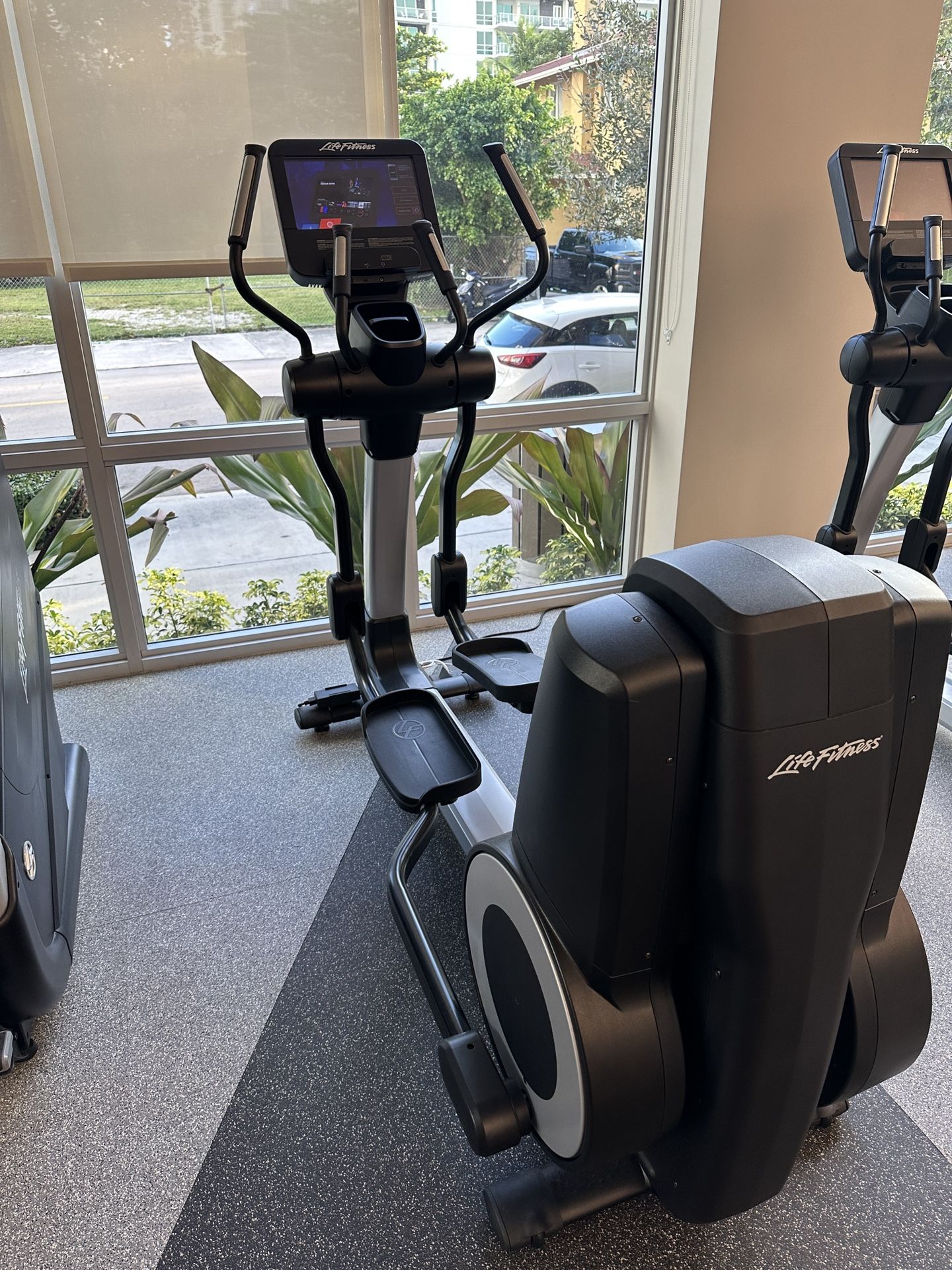 Life Fitness 95x Discover elliptical