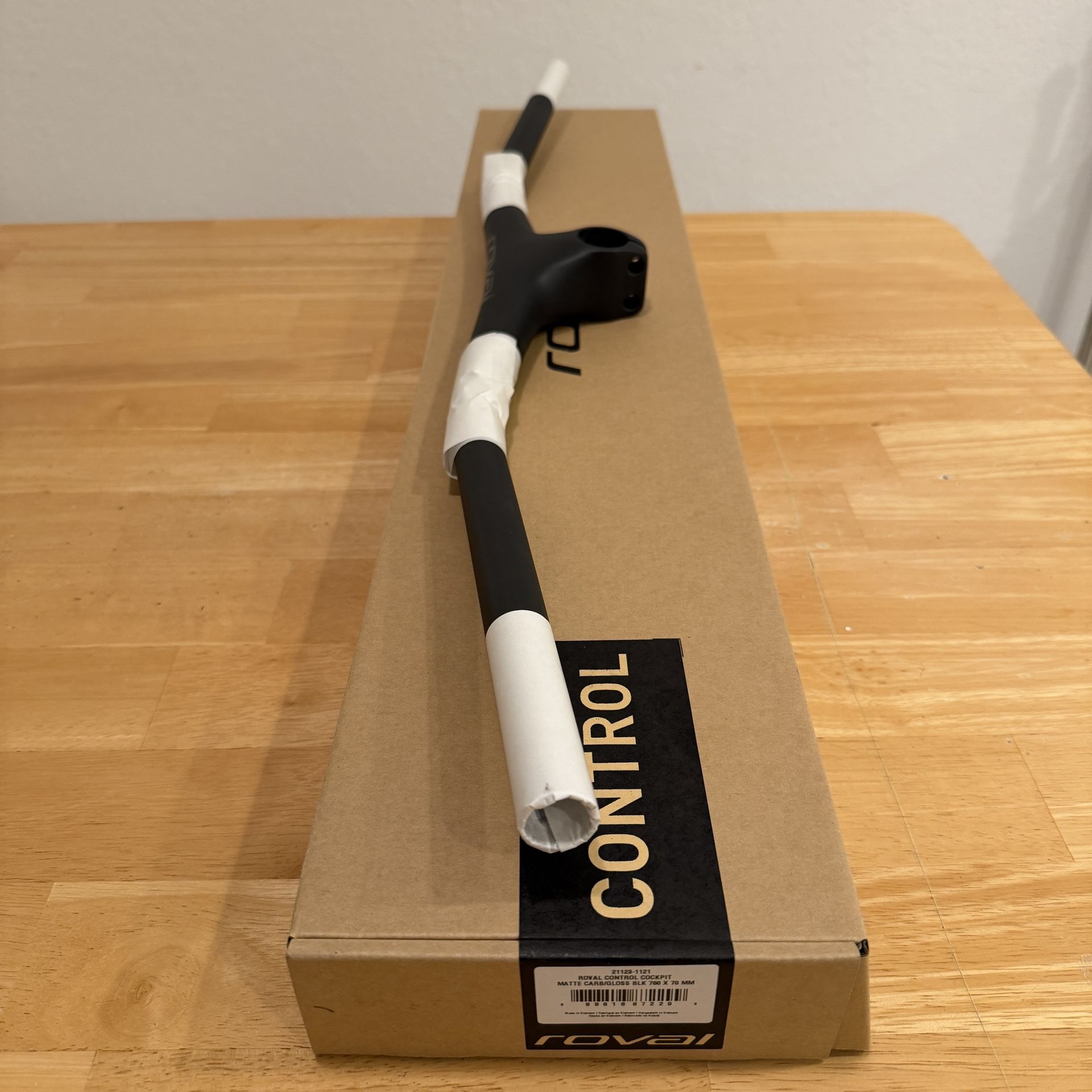 Roval Control Cockpit – Matte Carbon / Gloss Black – 780 x 70 mm