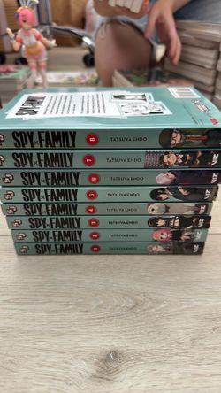 Spy family series set of 8 books Anime