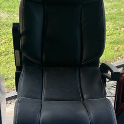 Gamer Chair With Speaker 