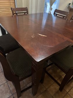 6 Chair Dinning Table