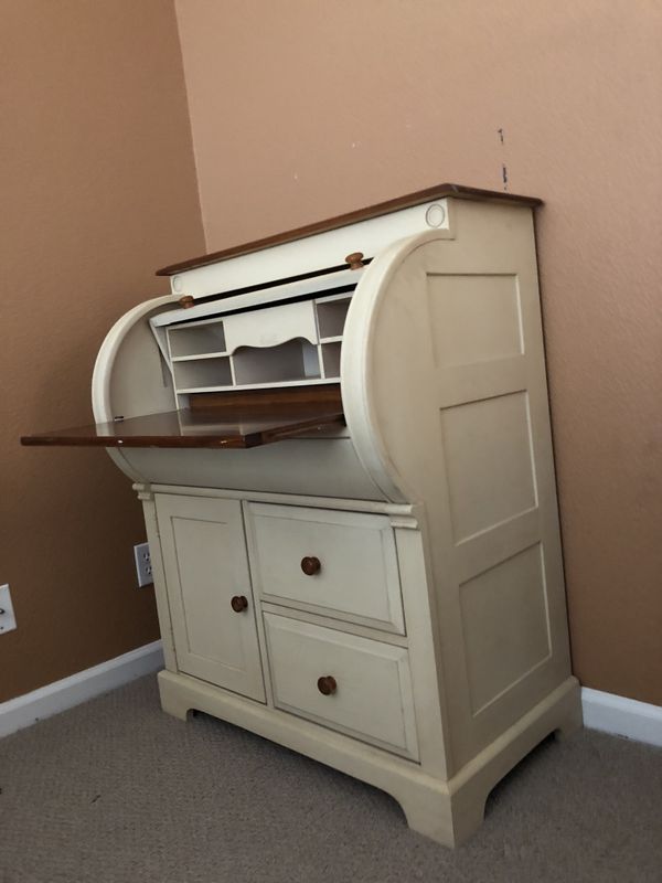 Small Roll Top With Pullout Desk Excellent Condition For In Small Roll Top With Pullout Desk Excellent Condition For In Murrieta Ca Offerup