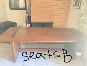 READ ENTIRE AD BEFORE MESSAGING - ~8ft long , Large wood Mahogany with Walnut Brown finish dining TABLE ONLY, seats 8. Dinning dinner kitchen mesa