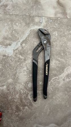 Pliers