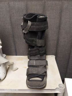Walking Boots 