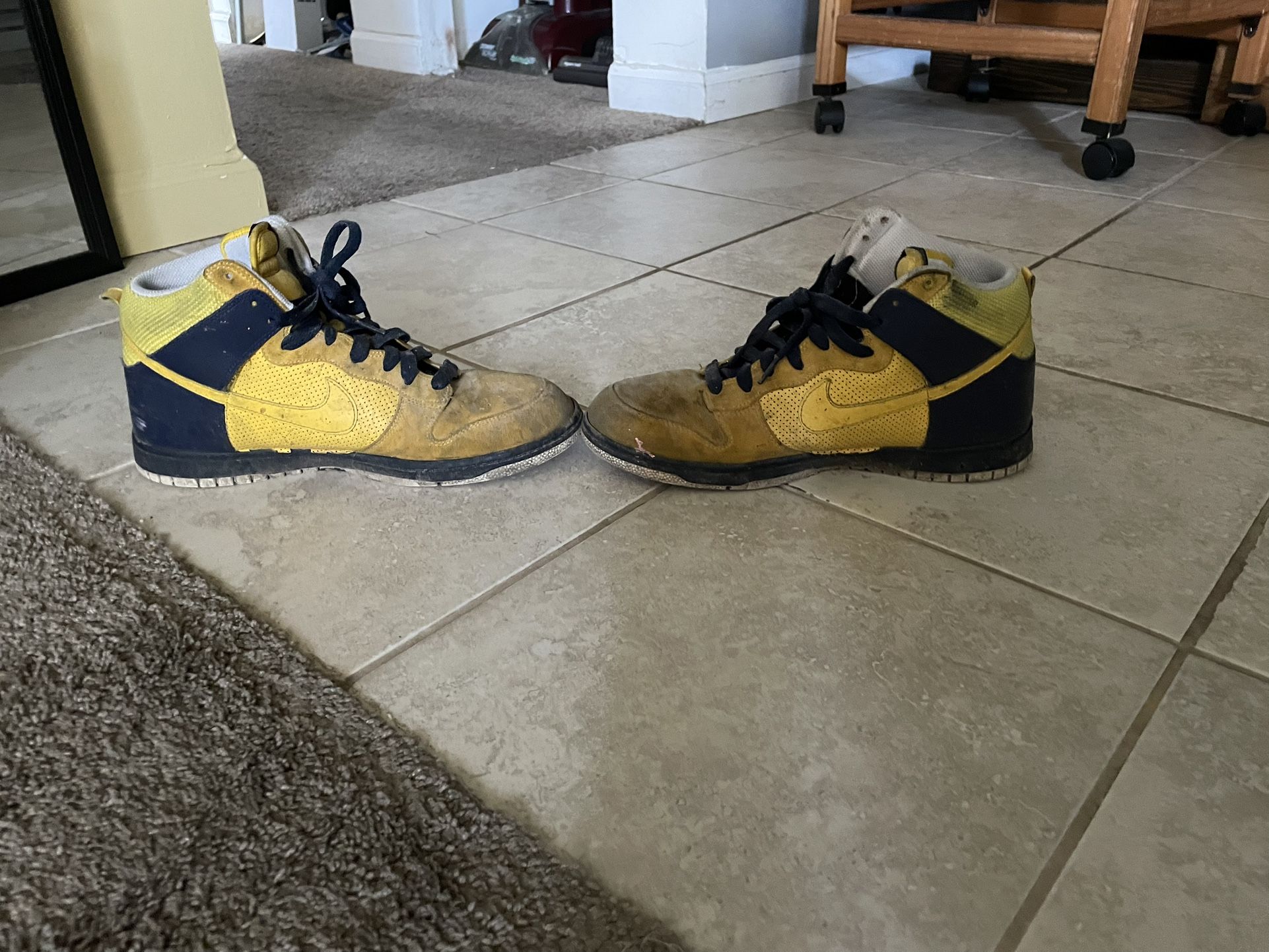 Nike Golden State Warriors High Top Dunk