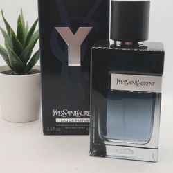 Yves Saint Laurent 

Y Eau de Parfum

3.4 fl (USED 40%)