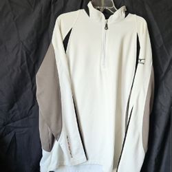 Mizuno White and Gray Performance Jacket with Zip-Up Style and Long Sleeves