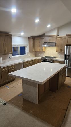 Countertop Installation & Slab Fabrication