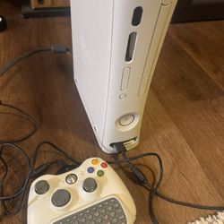 XBOX 360 Console + Kinect + Games