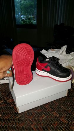 Nike gymshoes for kids size 4c