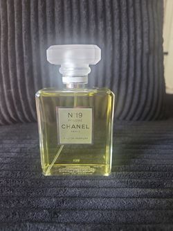 Chanel °19 Eau De Parfum