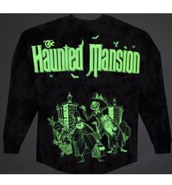 The haunted mansion glow in the dark spirit jersey size L NWT