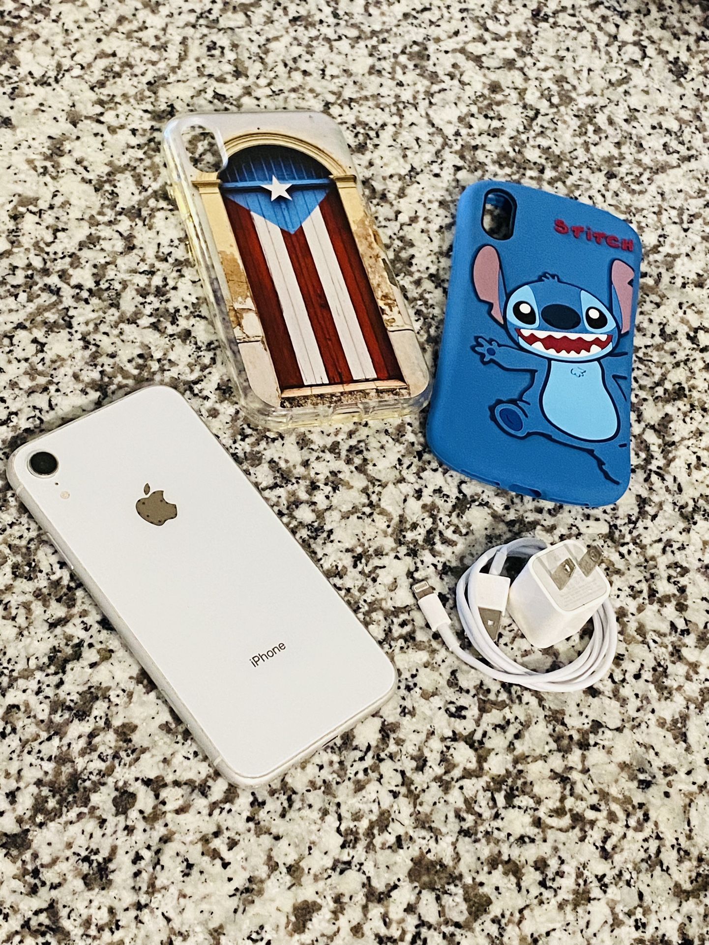 iPhone XR Unlock 64gb