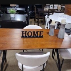 5 Pc Dining Set With 4 Fabric Chairs (New)