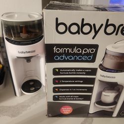 Baby Brezza Formula Dispenser 