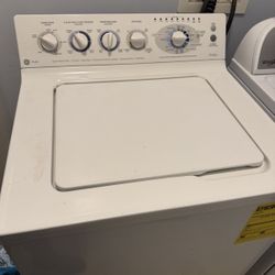Washer and Gas Dryer Set 