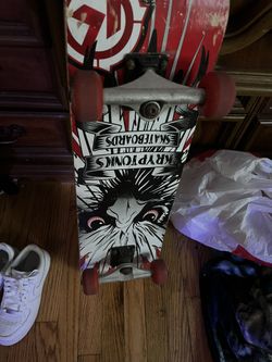 A Good Skateboard In Amazing Condition 