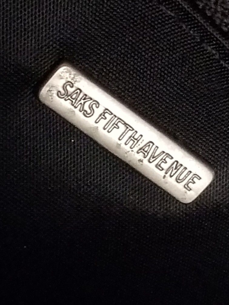 Black SAKS 5th AVE authentic accordion zip Wallet