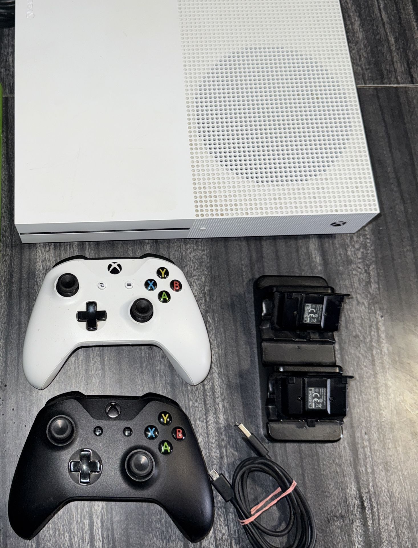 Xbox One S