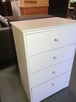 Dresser 4 drawers