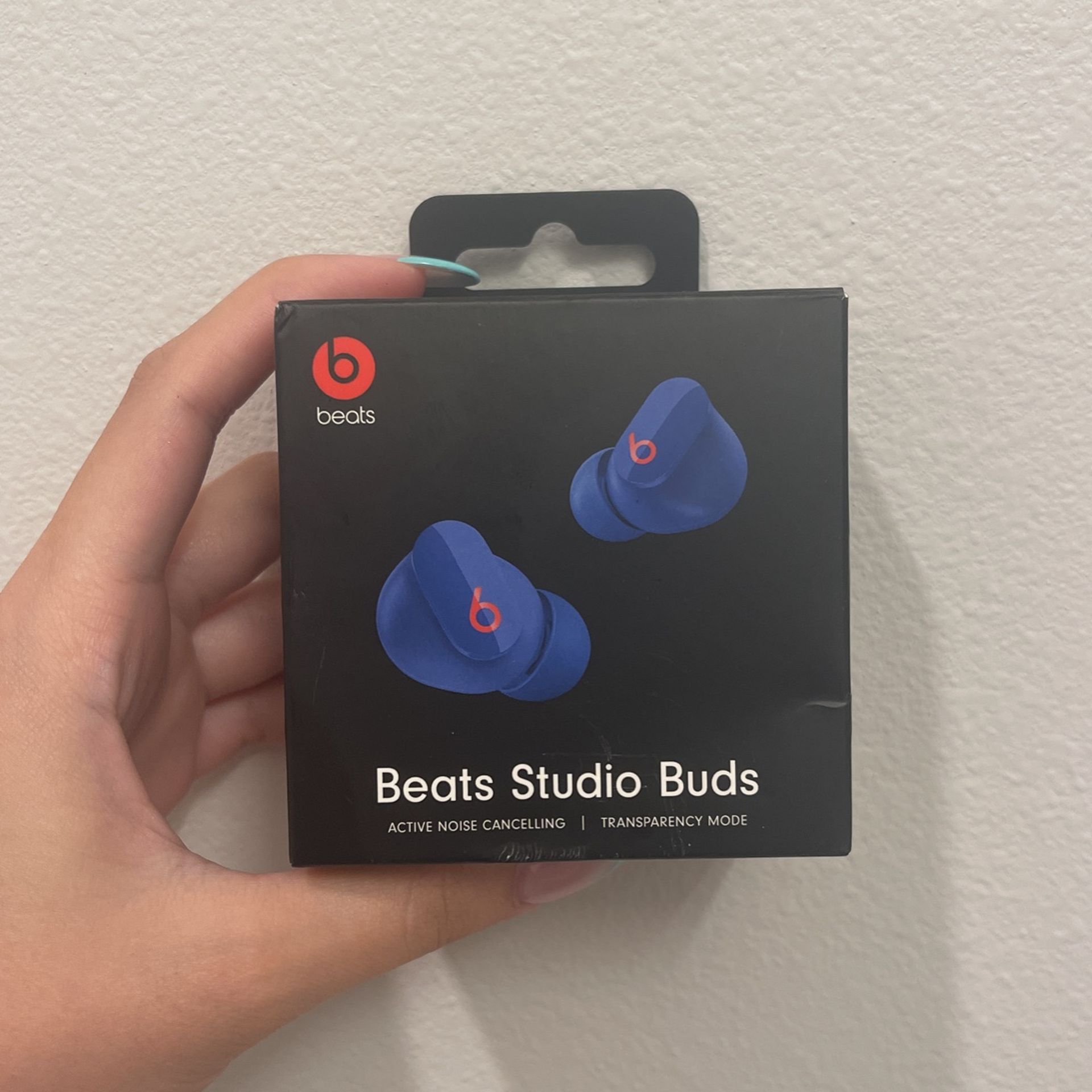 Beats Studio Buds 