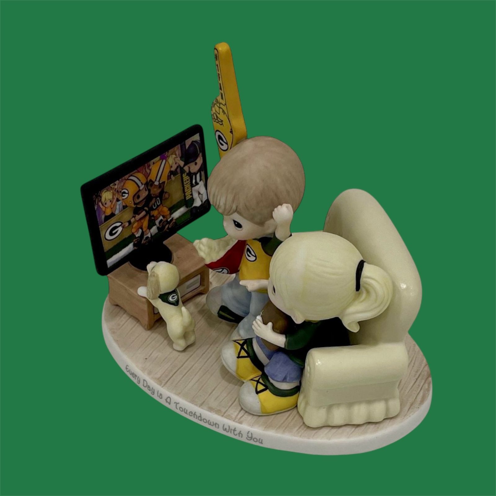 Precious Moments Green Bay Packers  Figurine Everyday is a Touchdown With You RARE 