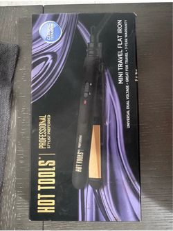 Hot Tools Professional Mini Travel Flat Iron