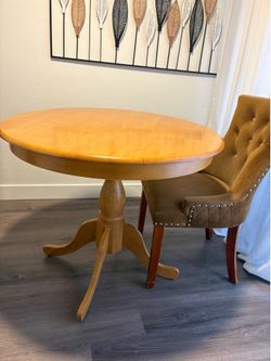 Antique style oak dinner table