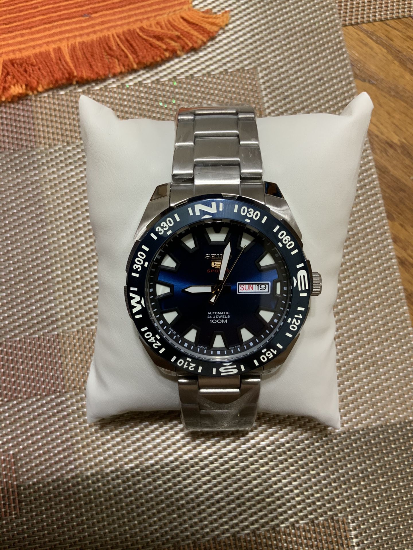 Seiko 5 Sports SRP747J Automatic Watch. Never worn, Still in plastic
