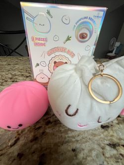 Pink dumpling and keychain