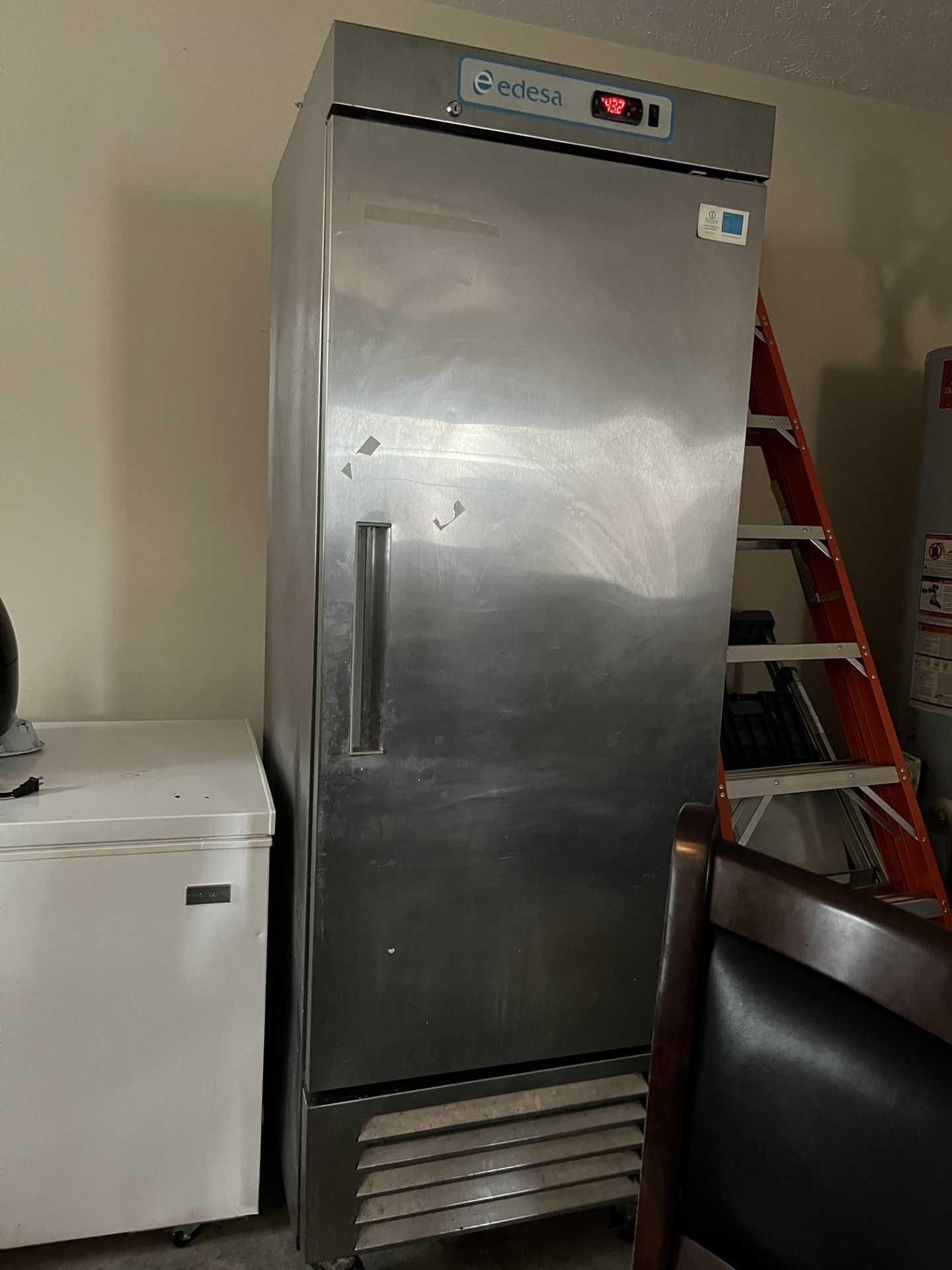 Fridge (edesa Brand)