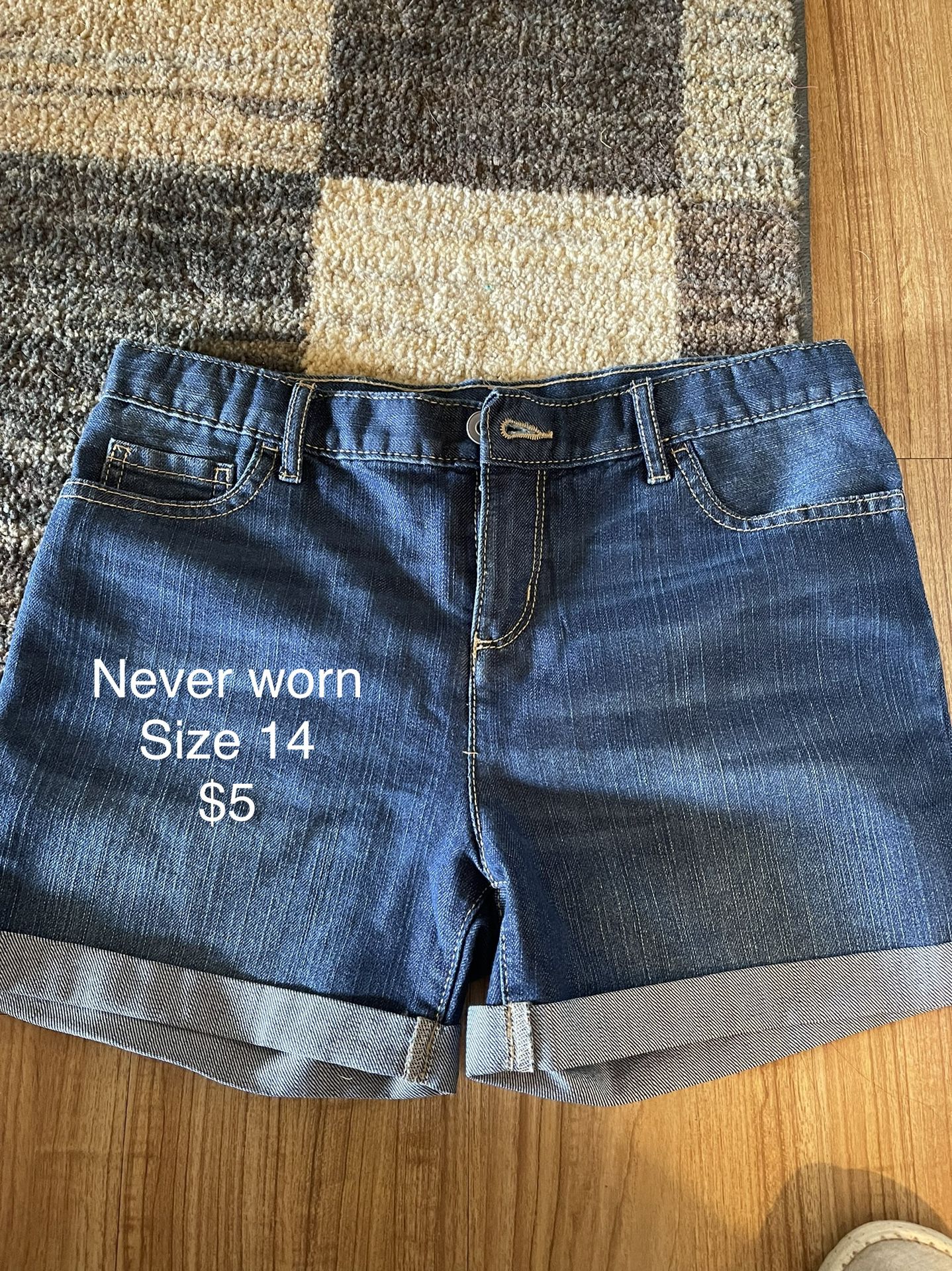 Girls Shorts 14/16