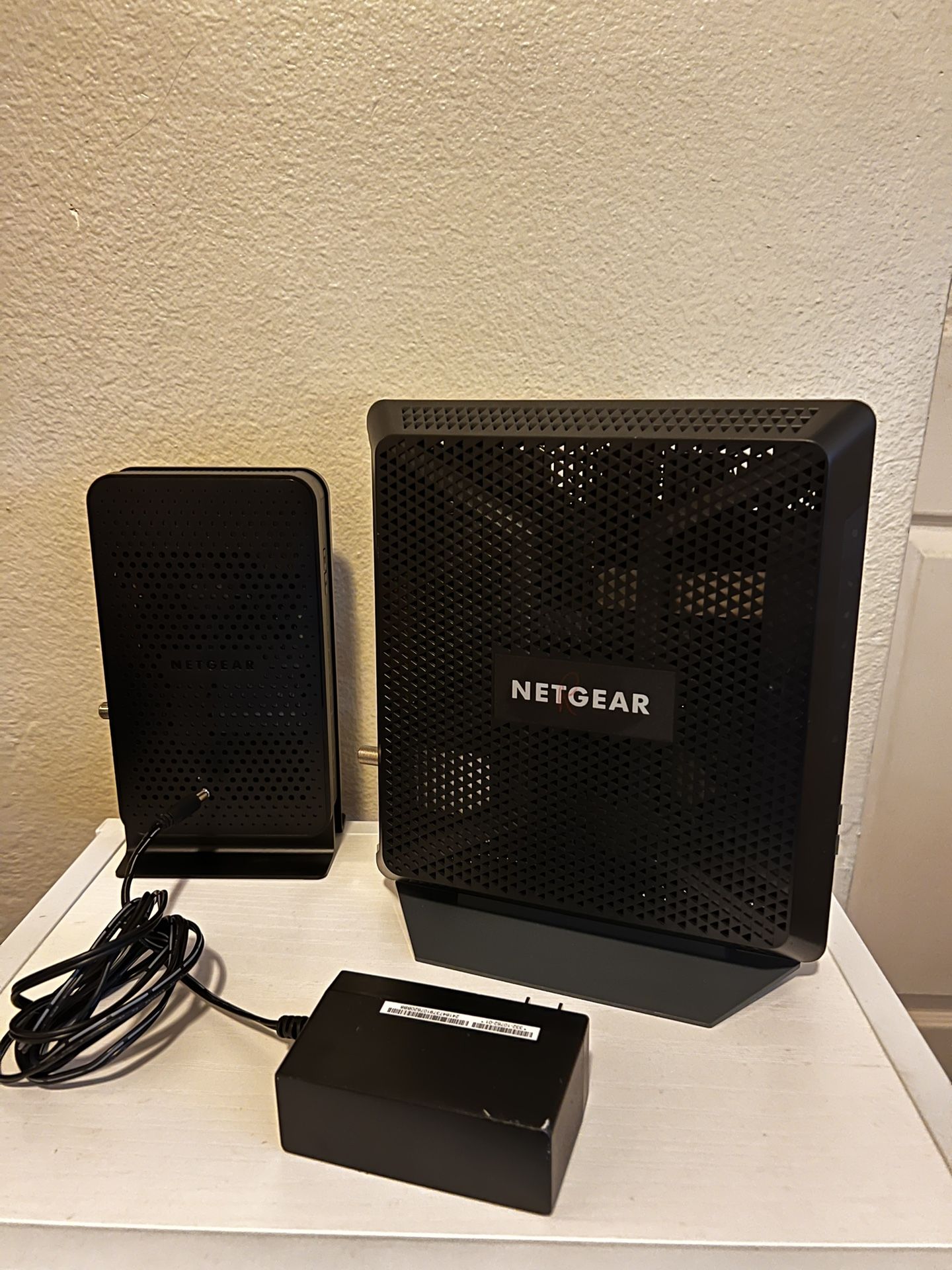 Netgear Nighthawk AC1900 WiFi Cable Modem Router C6900 (And extra Netgear N300 Wi-Fi Cable Modem Router)