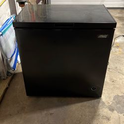 Arctic King Deep Freezer 