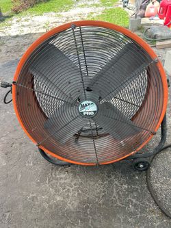 Shop fan