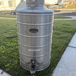 Vintage Super Chef Beverage Container 10 Gallons 