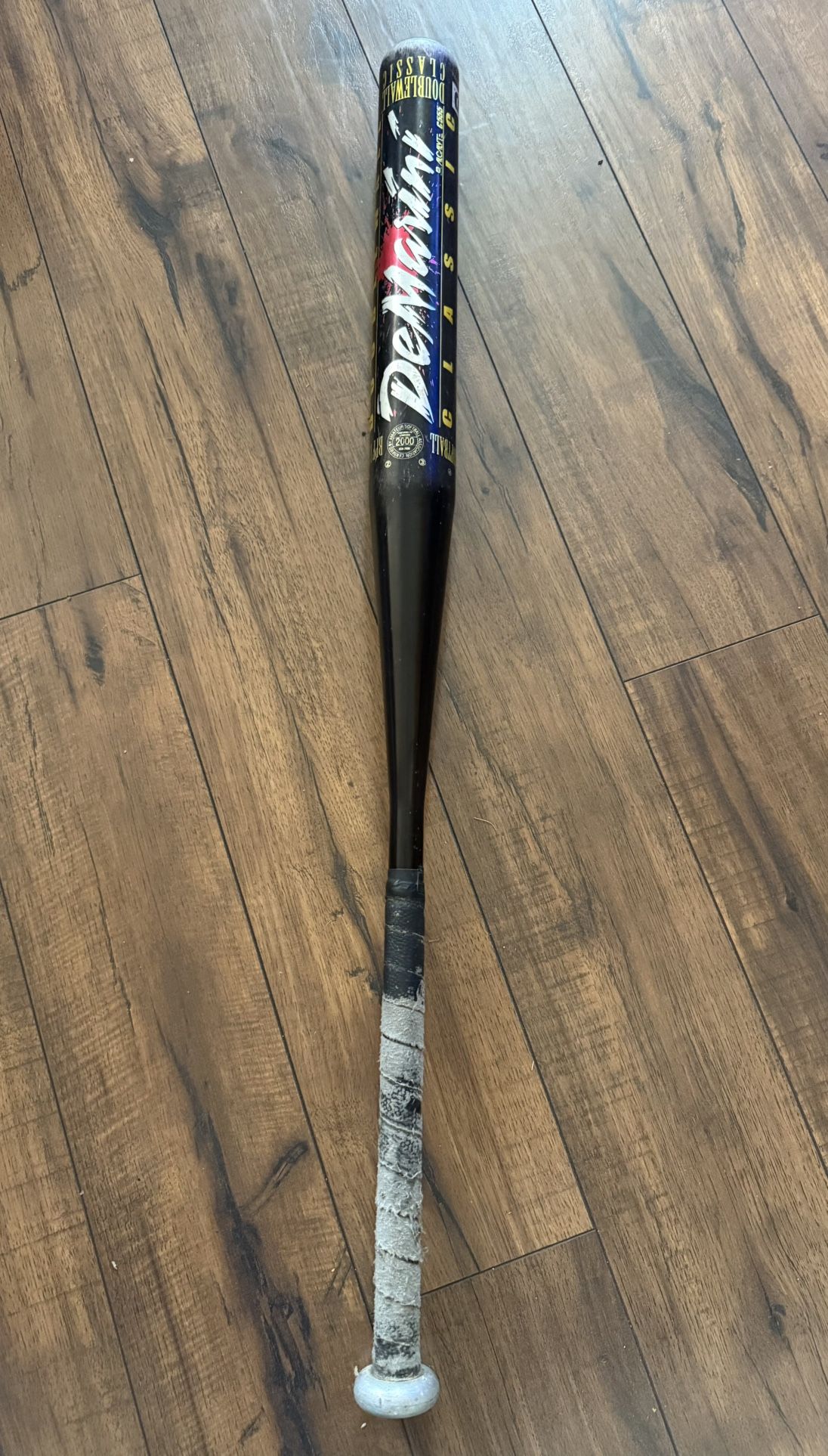 DeMarini Double Wall Classic 34" In 28 Oz Slowpitch Softball Bat