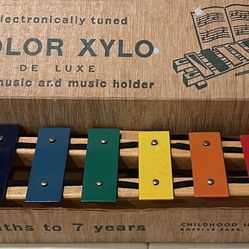 17” Color XYLO Deluxe in excellent shape