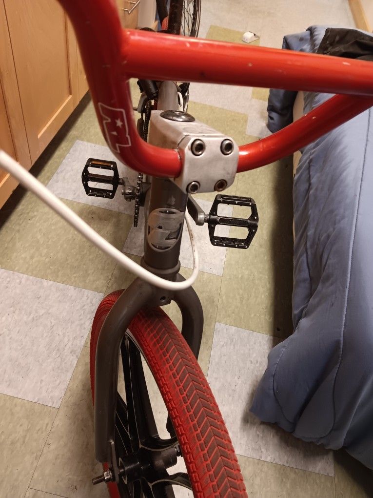REDLINE BMX